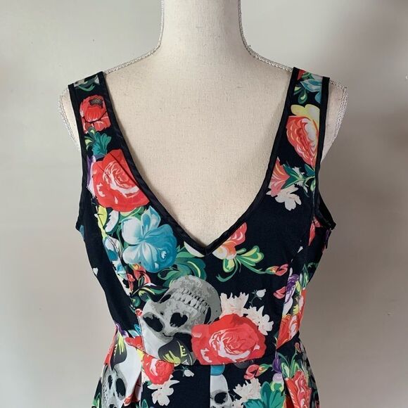 JF Skull & Floral Low V Neck Dress Sz M - Picture 3 of 12